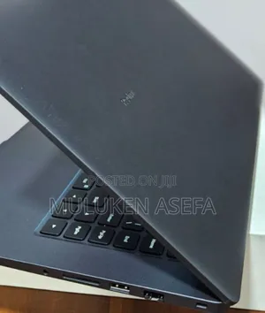 New Laptop Apple MacBook 8GB Intel Core I5 SSD 512GB