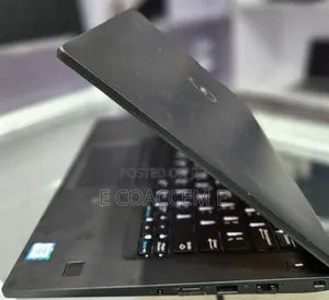 New Laptop Dell 8GB Intel Core I7 SSD 512GB