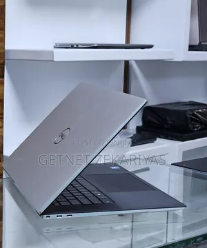 New Laptop Dell XPS 15 16GB Intel Core I7 SSD 1T