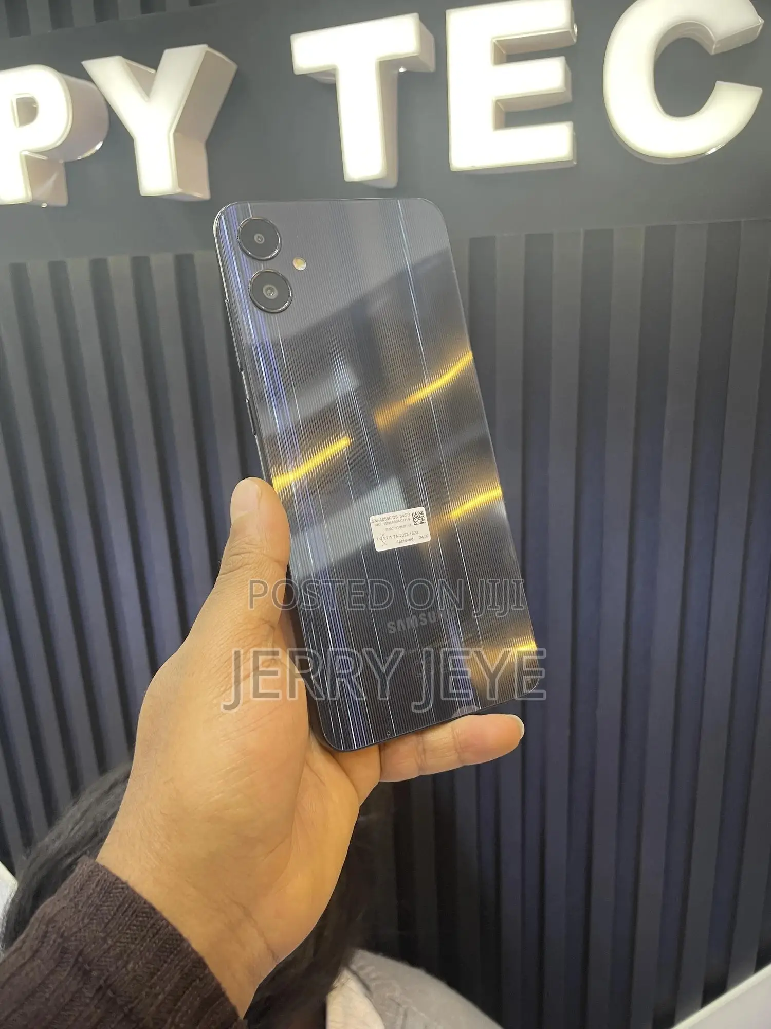 New Samsung Galaxy A05 64 GB Black