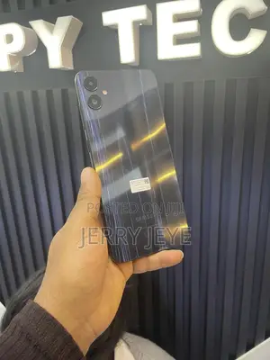 New Samsung Galaxy A05 64 GB Black