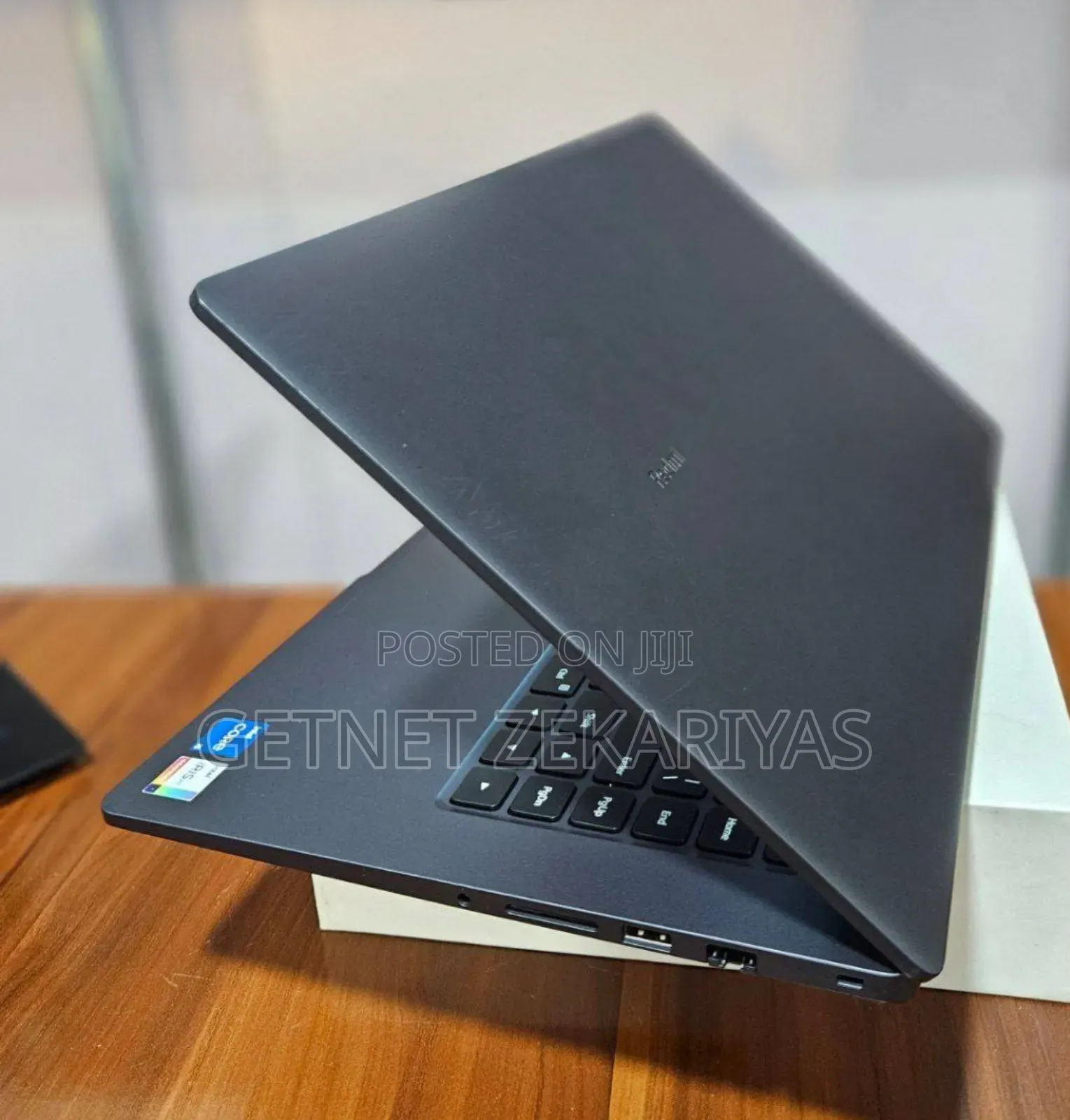 New Laptop 8GB Intel Core I5 SSD 512GB