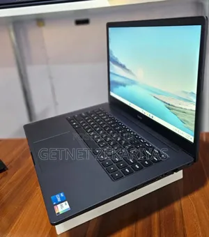 New Laptop 8GB Intel Core I5 SSD 512GB