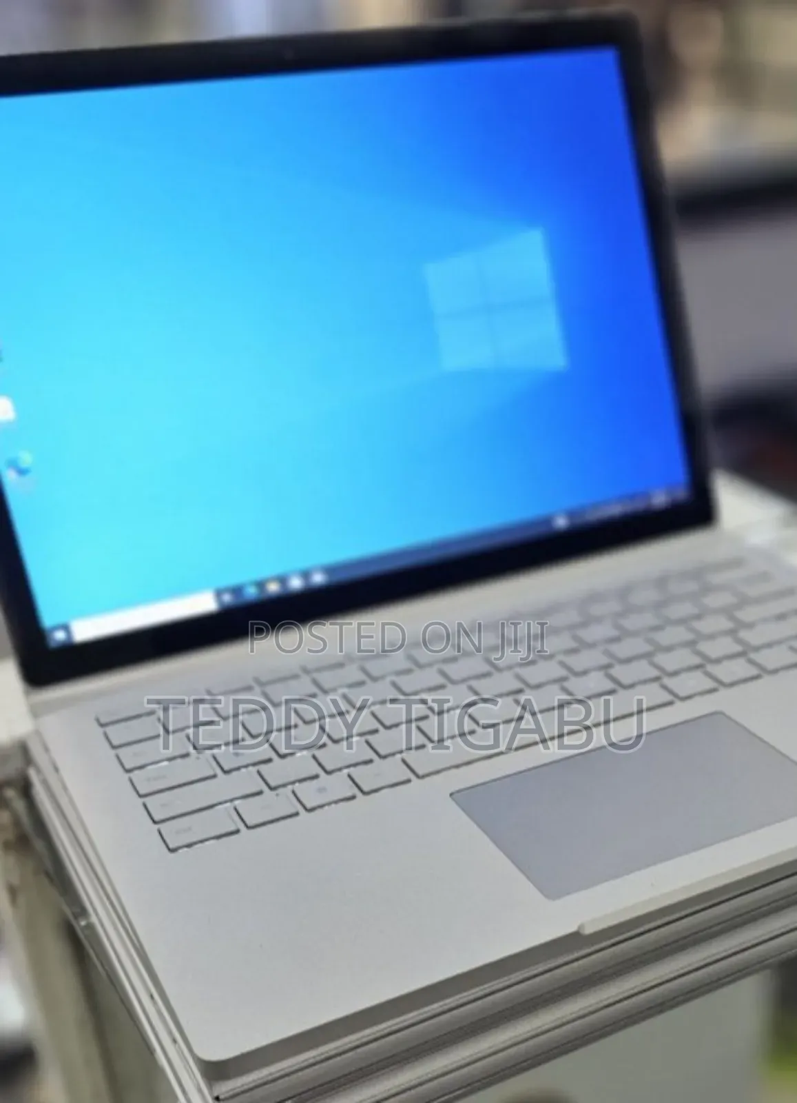 New Laptop Microsoft Surface Book 3 16GB Intel Core I7 SSD 256GB