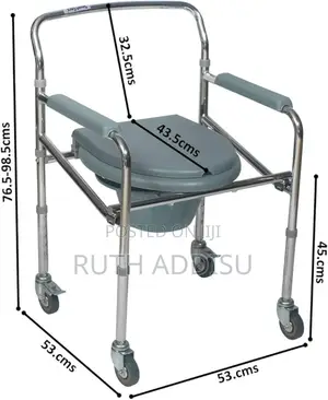 Photo - With Wheel Commode Chair本身toilet Seat With Four Wheel Commod