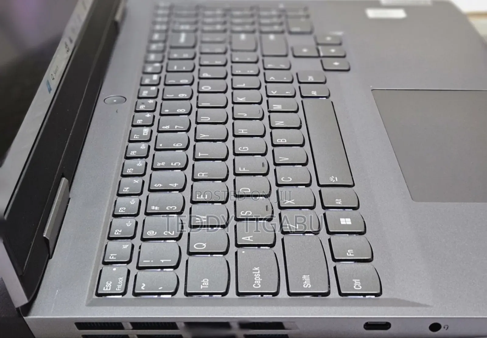 New Laptop Lenovo LOQ 15IRH8 16GB AMD Ryzen 7 SSD 512GB