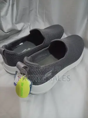 Mens Skechers Goga-Max Go-Walk Charcoal Uk6.5/Eu40 Slip-Ons