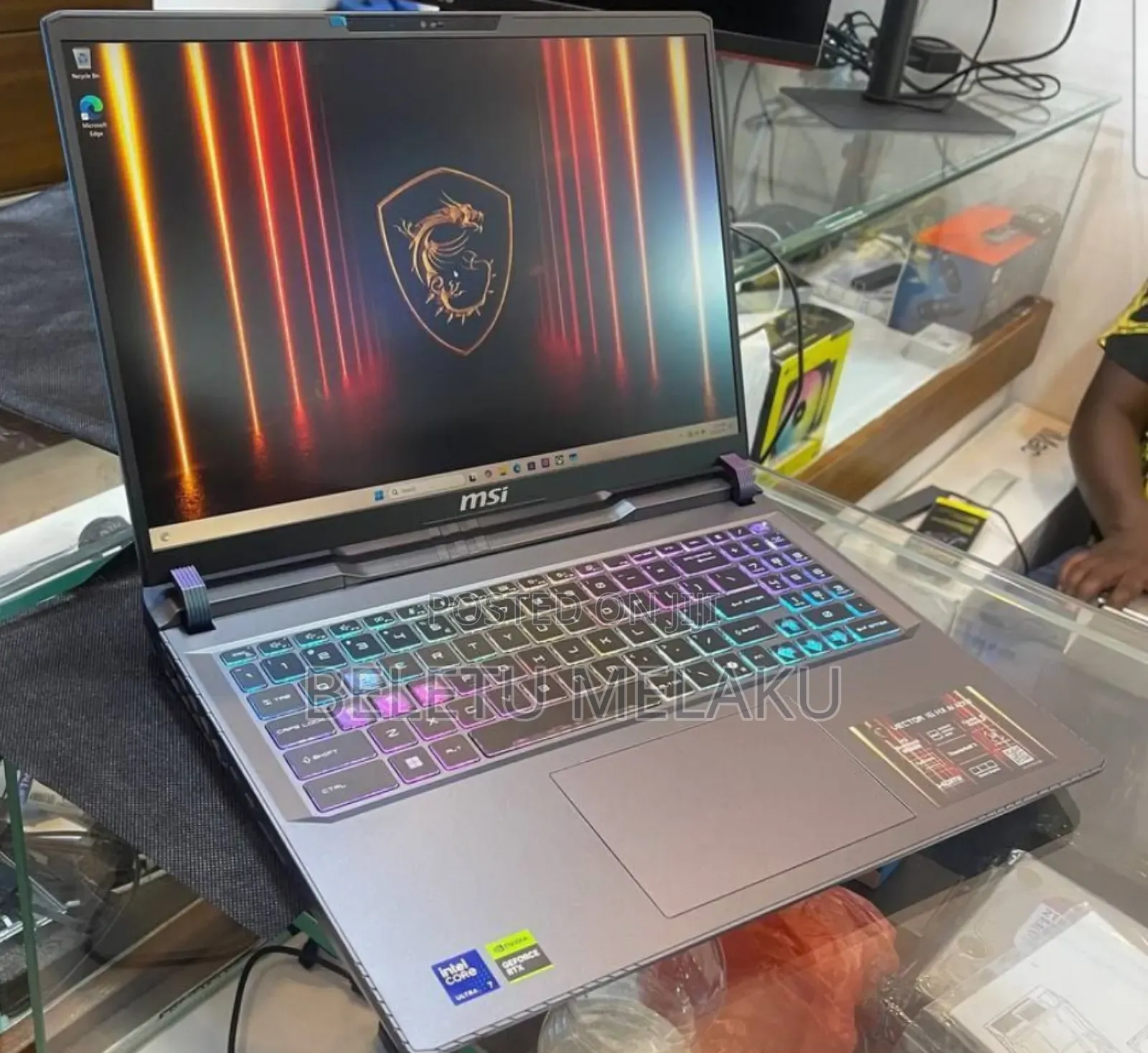 New Laptop MSI 16GB Intel Core Ultra 7 SSD 1T