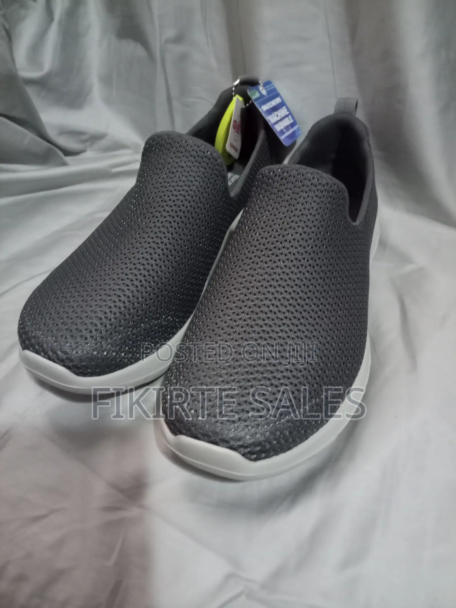 Mens Skechers Goga-Max Go-Walk Charcoal Uk6.5/Eu40 Slip-Ons