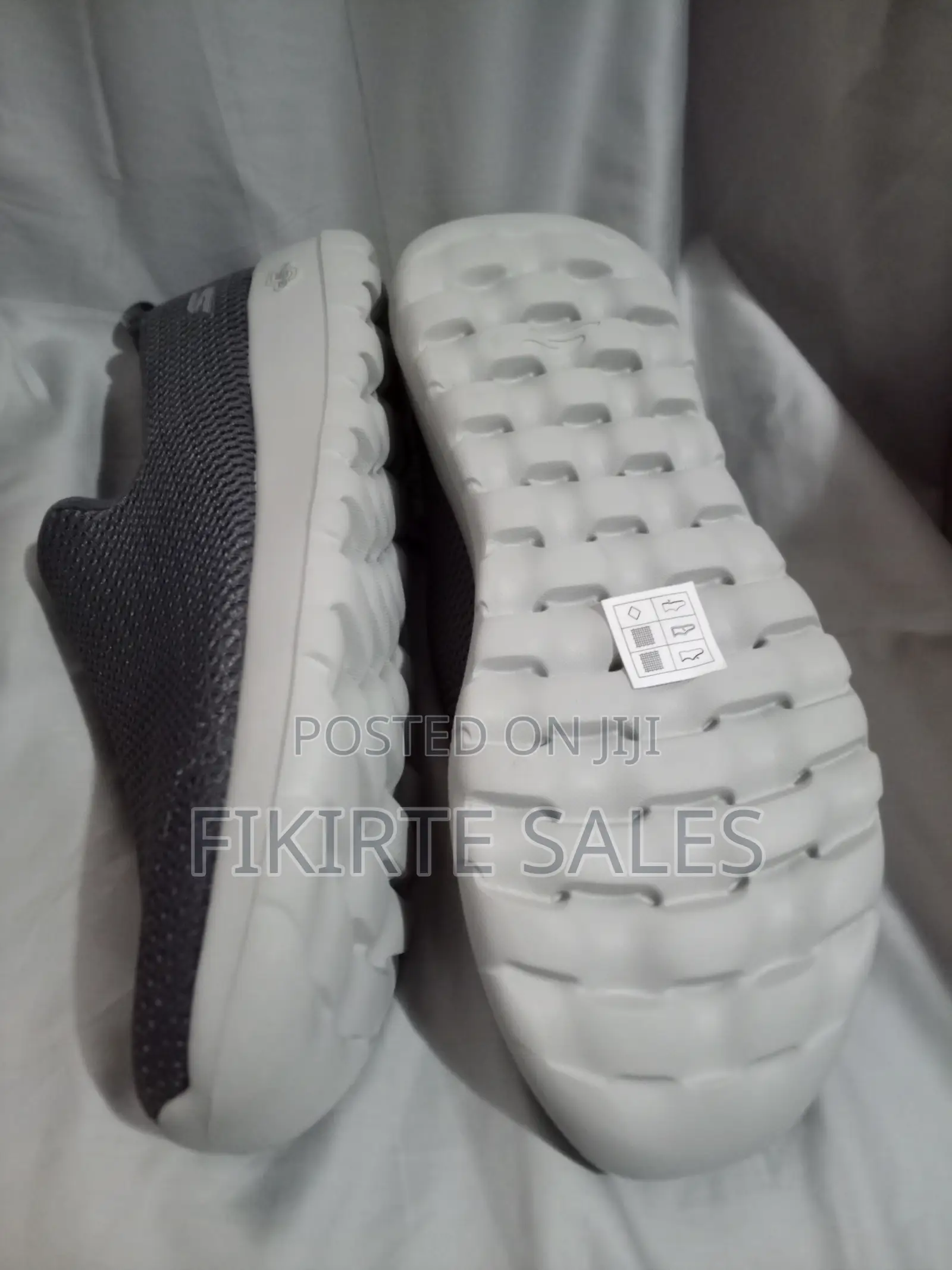 Mens Skechers Goga-Max Go-Walk Charcoal Uk6.5/Eu40 Slip-Ons