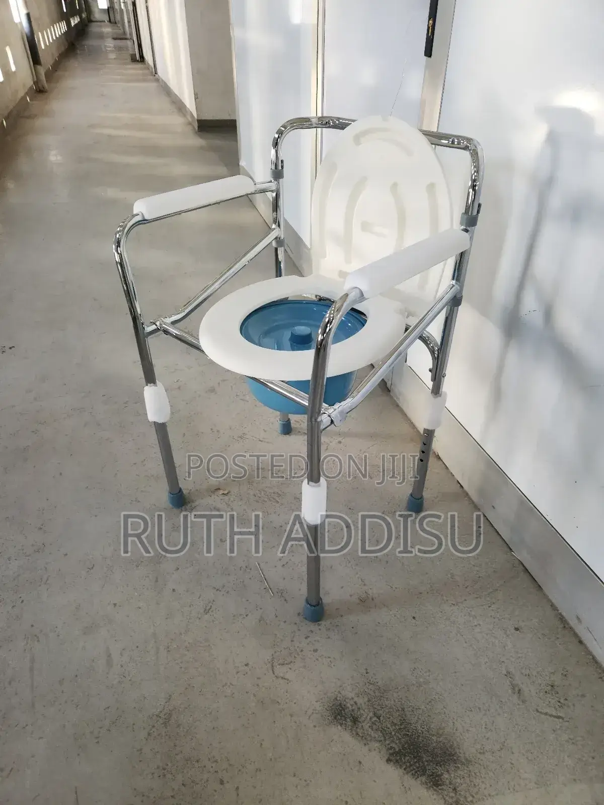 Commode Chair棟篤toilet Chair藥劑commod3 Chair With Popo New
