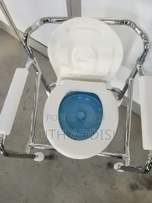 Commode Chair只能toilet Chair詹你bath Room Chair弼你commod3 Chair