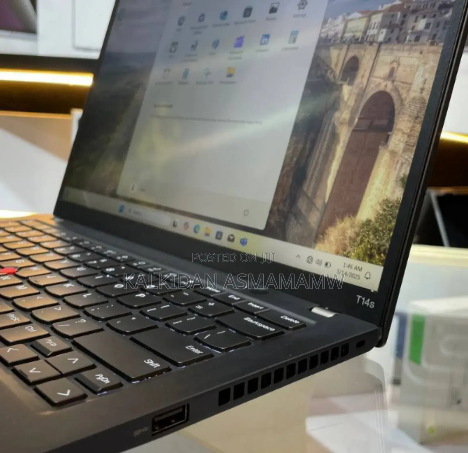 New Laptop Lenovo ThinkPad Yoga 32GB Intel Core I7 SSD 1T