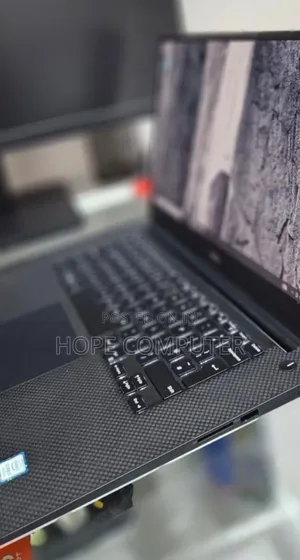 New Laptop Dell Precision 5540 32GB Intel Core I7 SSD 512GB