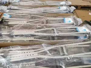 Photo - Crutches跟進crutches太太crutches與國crutches國際crutches須記crutches