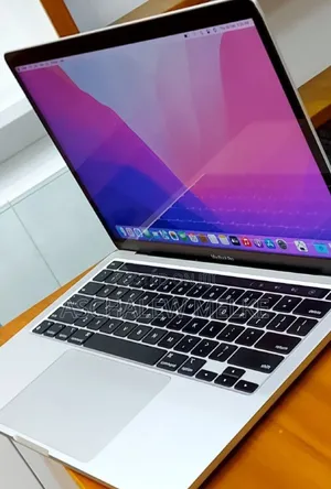 New Laptop Apple MacBook Pro M1 8GB Apple M1 SSD 512GB