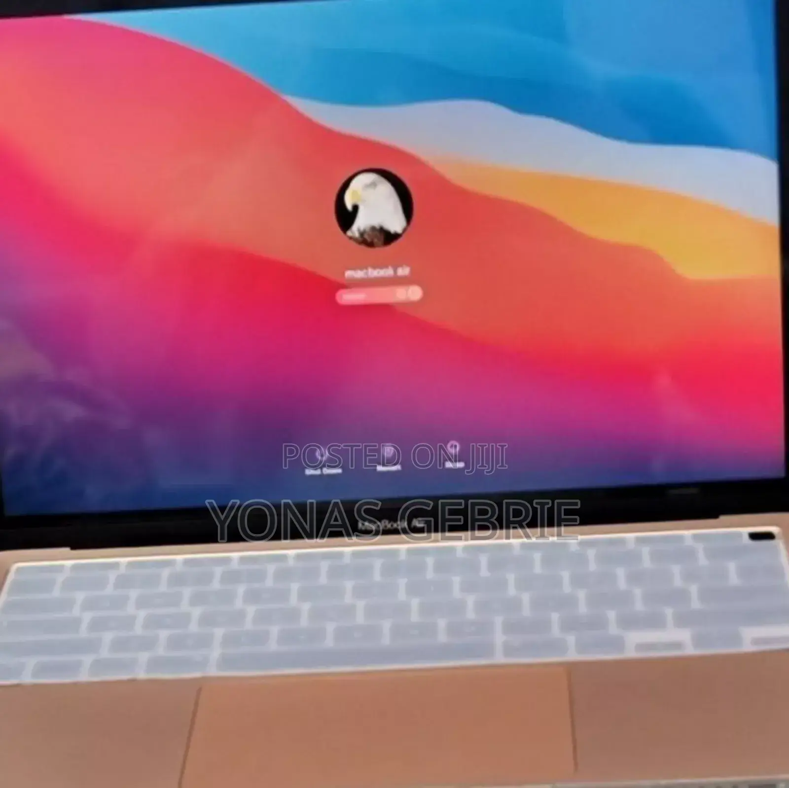 New Laptop Apple MacBook Air 2020 8GB Apple M1 SSD 256GB