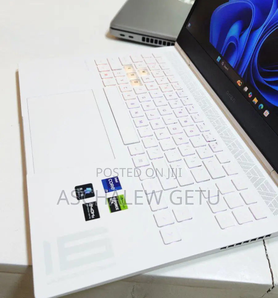 New Laptop HP Omen 16 16GB Intel Core I9 SSD 1T