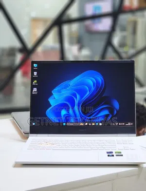 New Laptop HP Omen 15 16GB Intel Core I9 SSD 1T