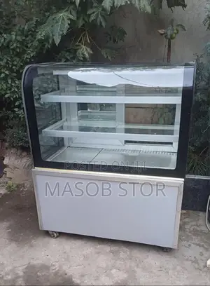 Cake Display/ ዲስፕለይ ፍሪጅ