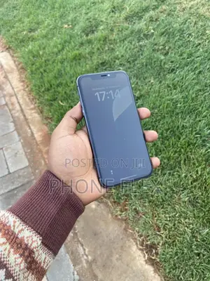 Apple iPhone 11 64 GB Black