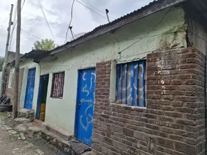 2bdrm House in Akaky Kaliti for sale