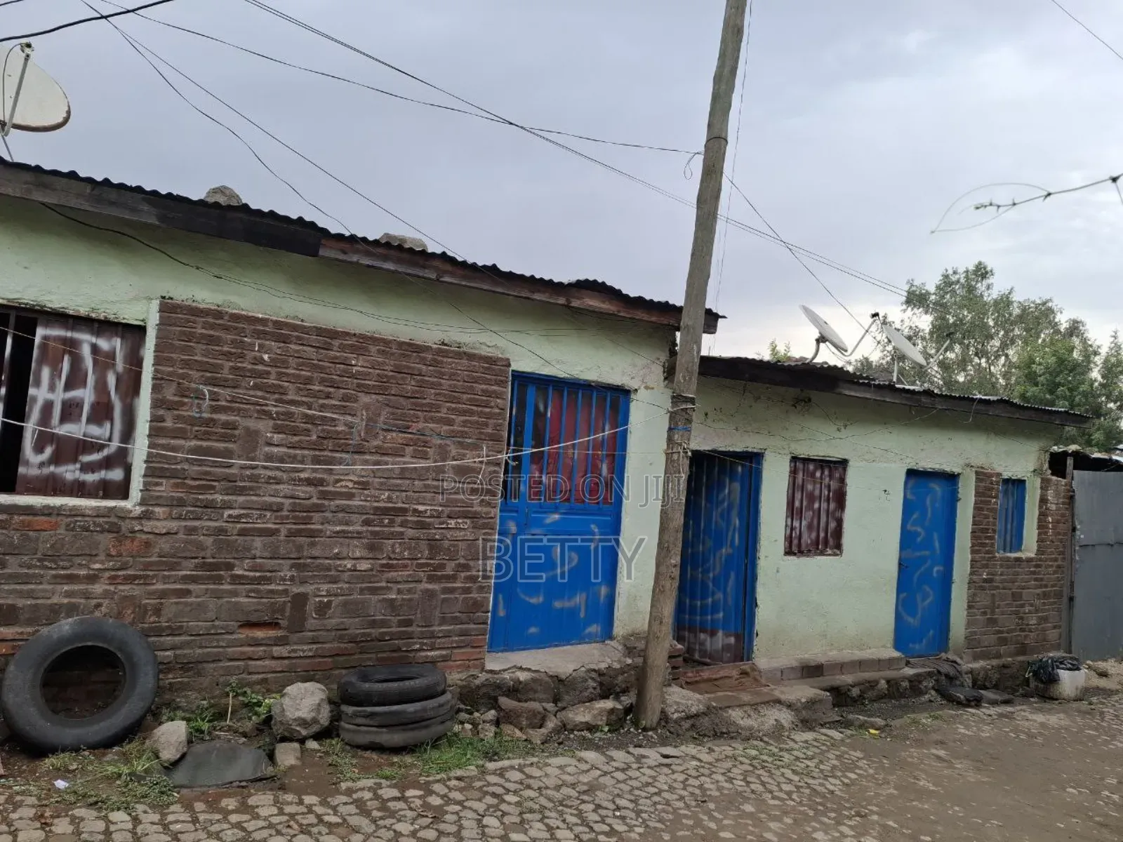 2bdrm House in Akaky Kaliti for sale