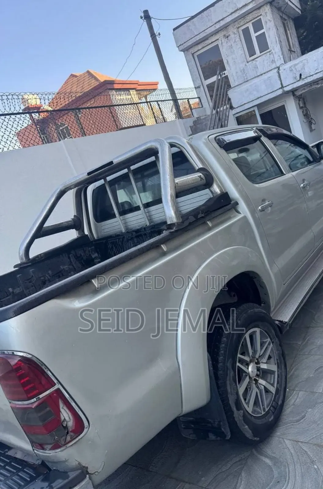 Toyota Hilux 2011 Silver