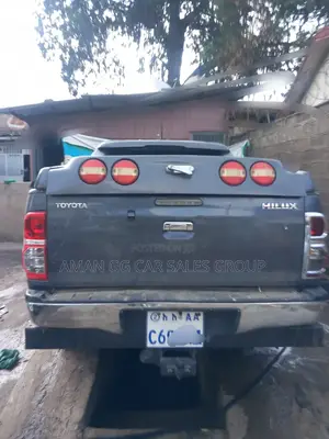 Toyota Hilux 2015 Gray