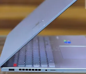 New Laptop Asus VivoBook 15 X505BA 16GB Intel Core I7 SSD 512GB