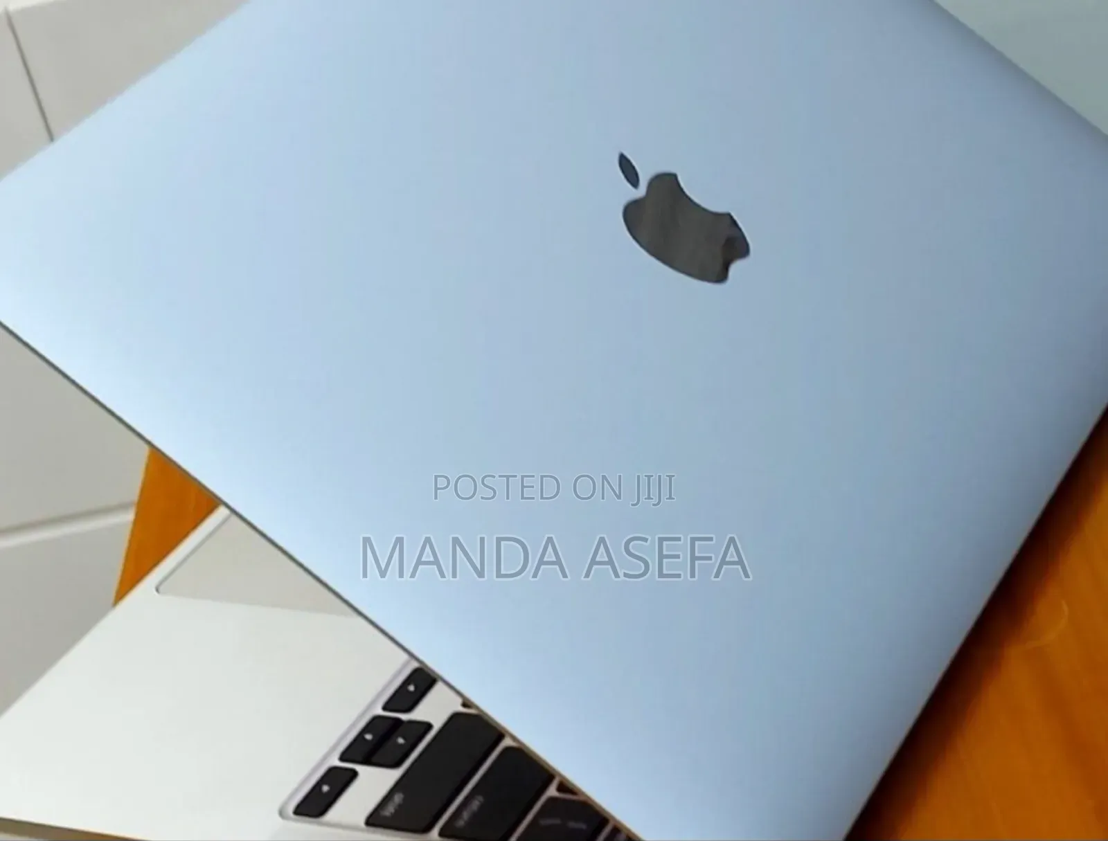 New Laptop Apple MacBook Pro M1 8GB Apple M1 SSD 512GB