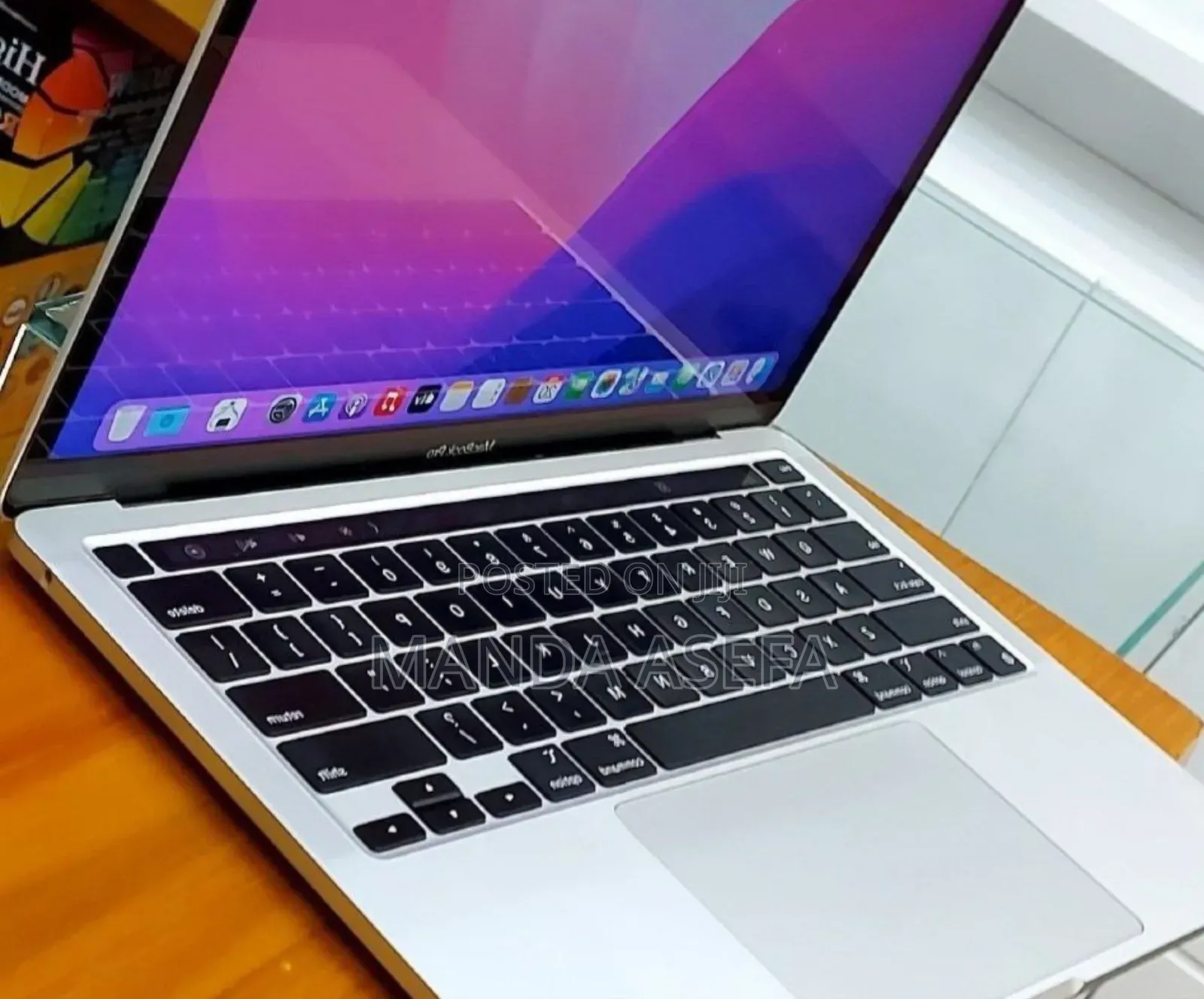 New Laptop Apple MacBook Pro M1 8GB Apple M1 SSD 512GB