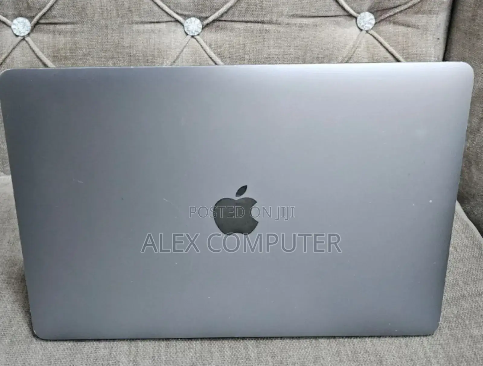 New Laptop Apple MacBook Pro 2017 16GB Intel Core I5 SSD 256GB