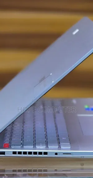 Photo - New Laptop Asus VivoBook 15 X505BA 16GB Intel Core I7 SSD 512GB