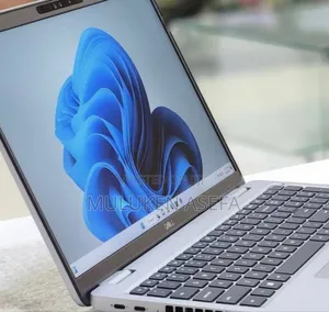 New Laptop Dell Latitude 5540 16GB Intel Core I7 SSD 512GB