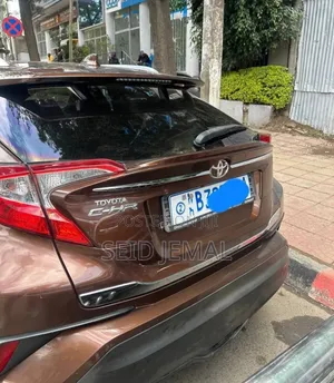 Toyota C-HR 2018 Brown