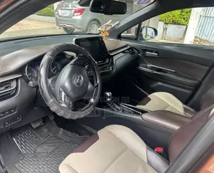 Toyota C-HR 2018 Brown