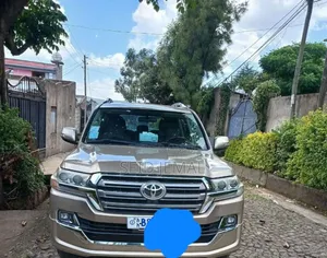 Photo - Toyota Land Cruiser 2008 Gold