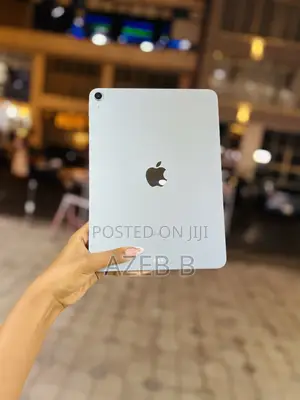 Photo - Apple iPad Air (2020) Wi-Fi 256 GB Blue