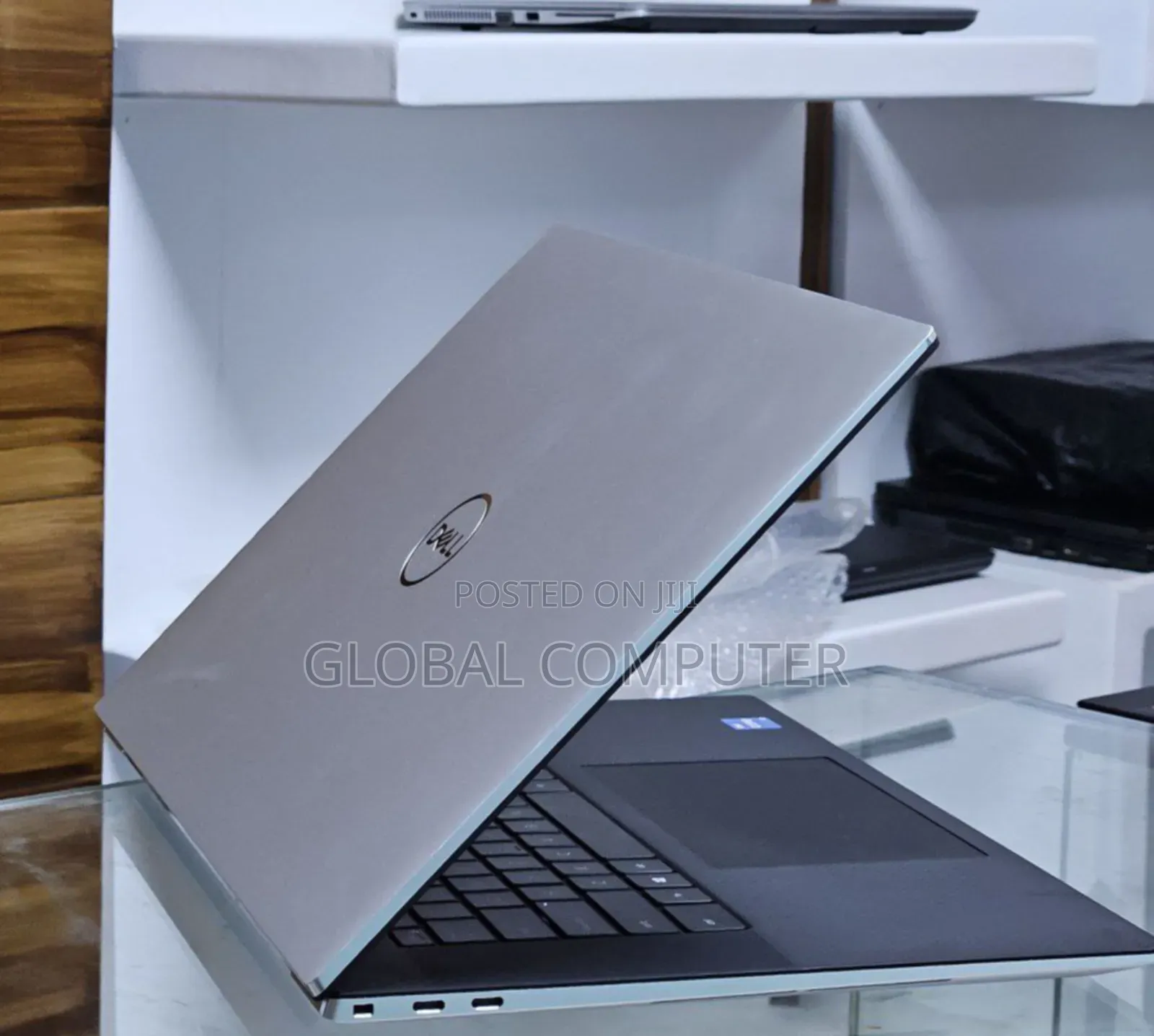 New Laptop Dell XPS 13 16GB Intel Core I7 SSD 1T