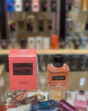 Photo - Valentino Donna Born in Roma Coral Fantasy