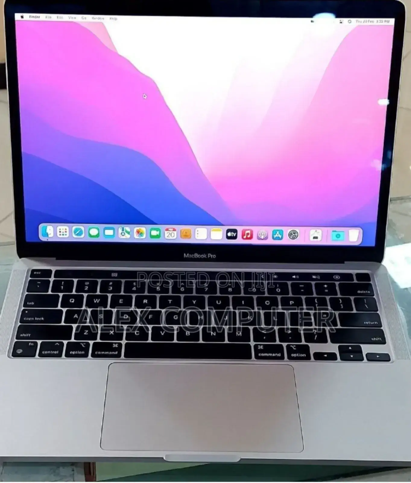 New Laptop Apple MacBook Pro 2020 M1 8GB Apple M1 SSD 512GB