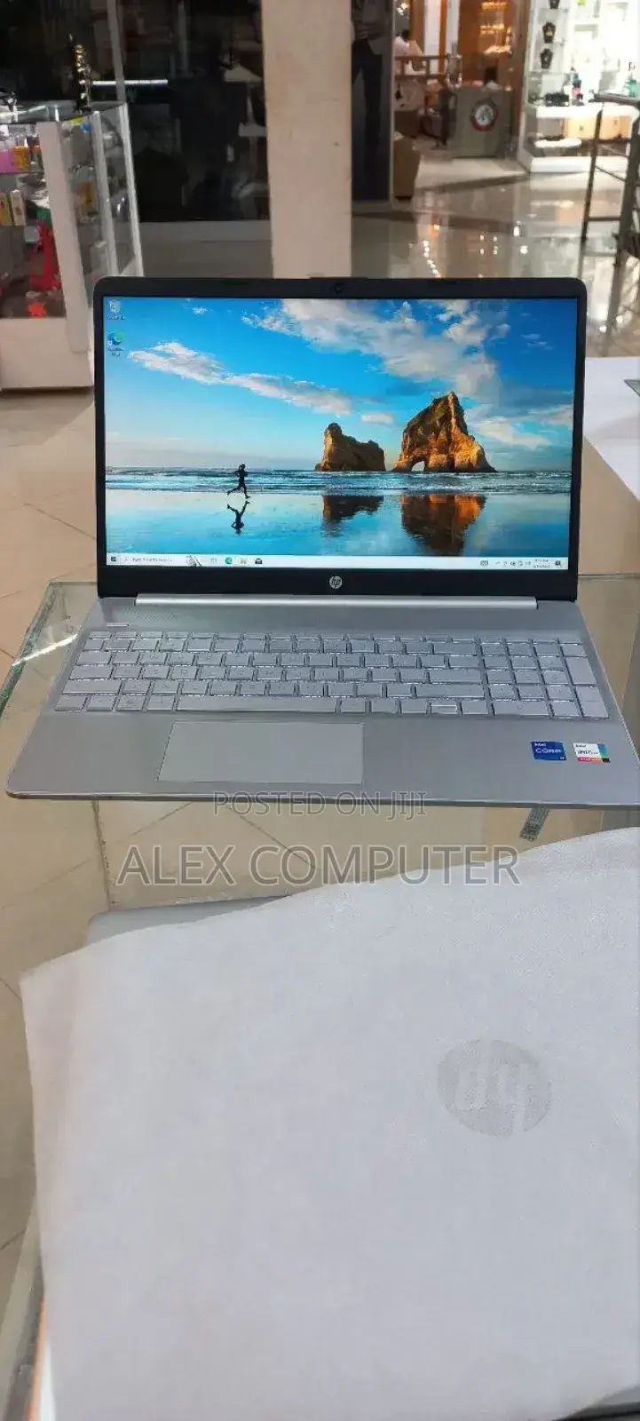 New Laptop HP Stream Notebook 8GB Intel Core I7 SSD 512GB
