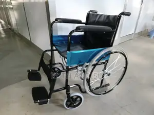 Photo - Wheelchair火祟wheelchair有人wheelchair裡頭wheelchair前往wheelchair