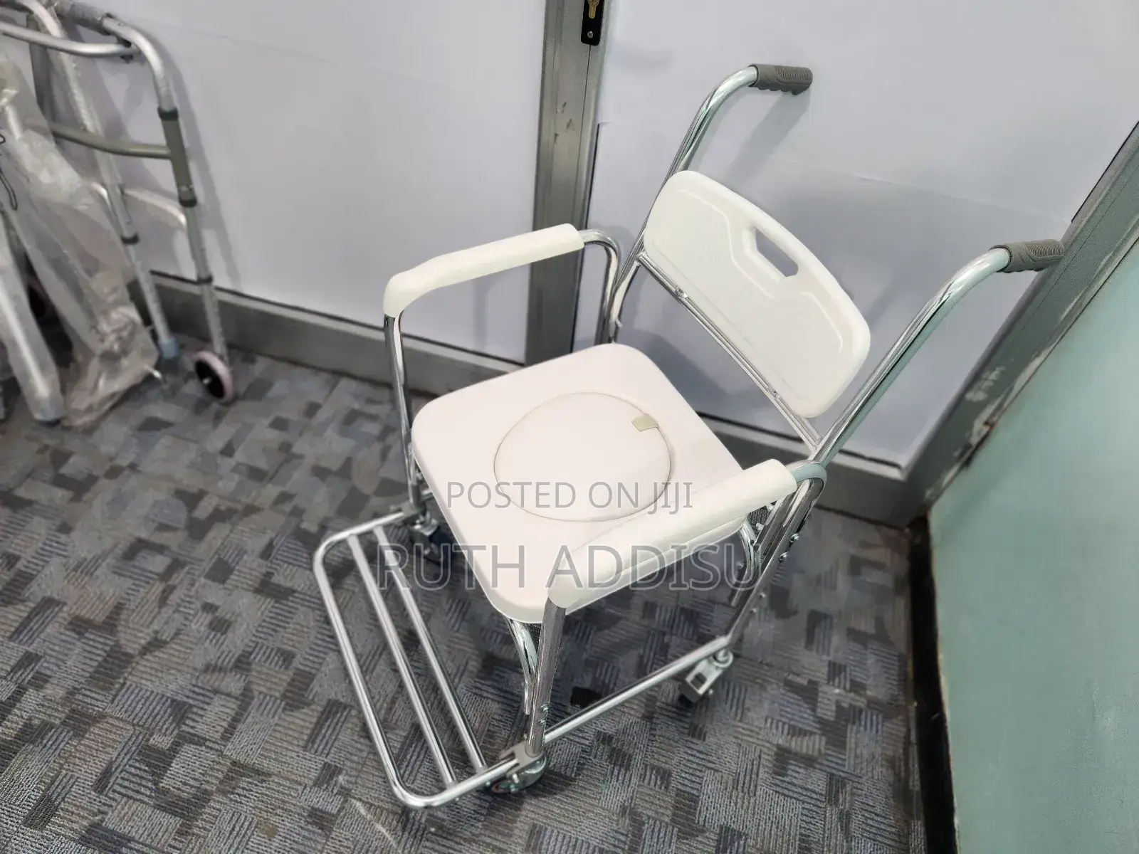 Commode Wheelchair當地toilet Wheelchair覶你commode Wheelchair