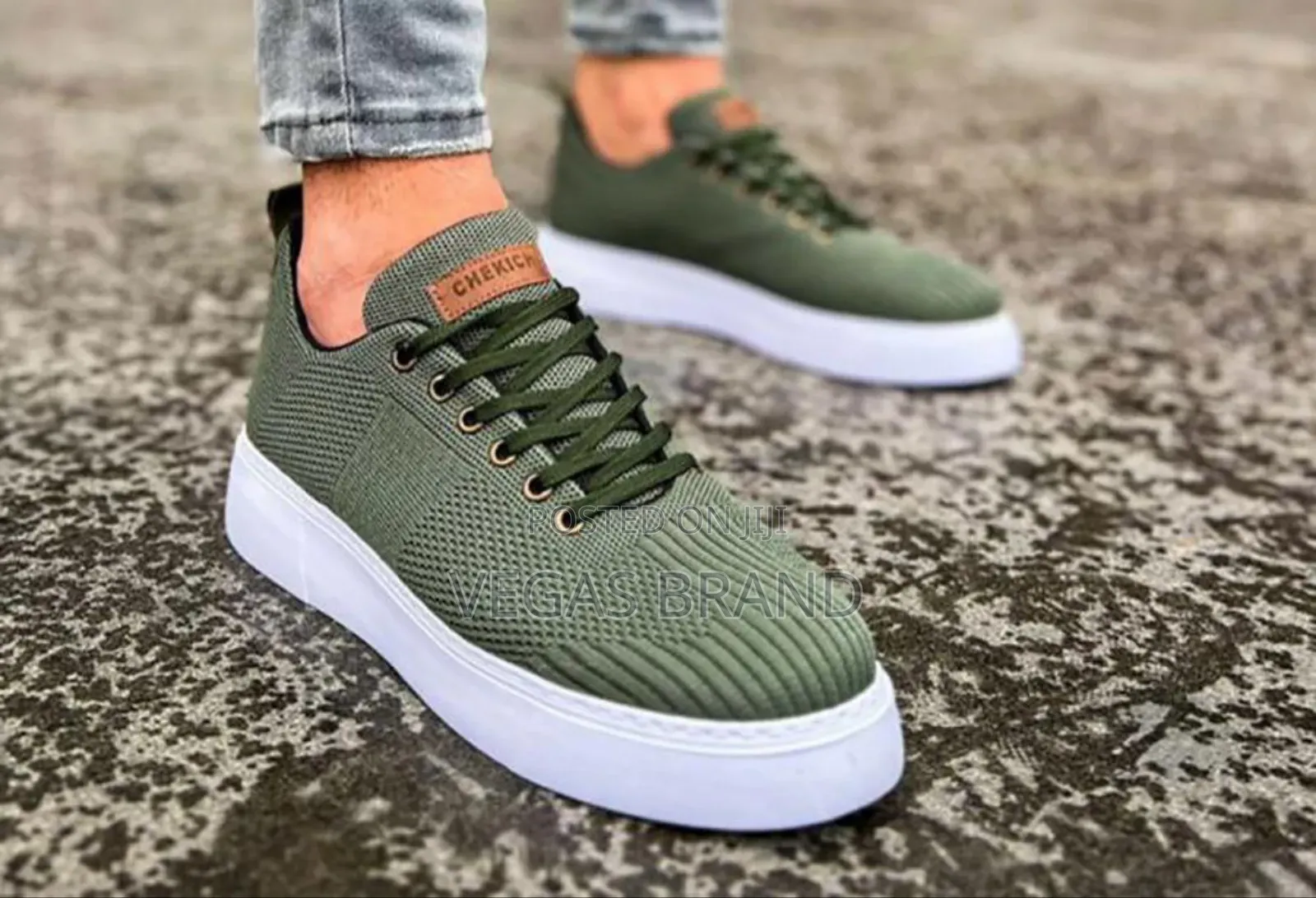 Chekich Men's Light Green White Master Quality Shoes