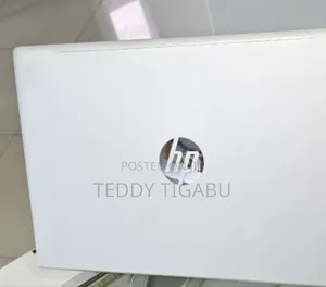 Photo - New Laptop HP 16GB Intel Core I3 SSD 512GB