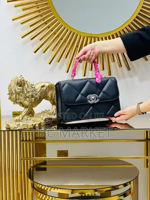 Photo - Blackpink Chanel Bag