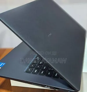 New Laptop 8GB Intel Core I5 SSD 512GB