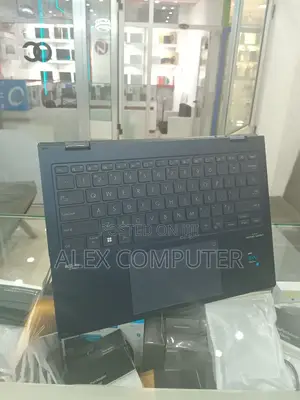 New Laptop Asus ZenBook Flip UX360UA 16GB Intel Core I7 SSD 512GB